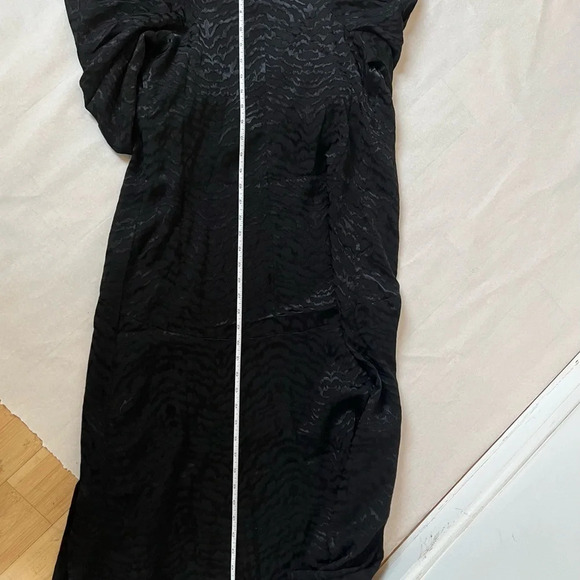 H&M Wrap Sateen Long Sleeve Dress Small NWT 100% Viscose - Picture 10 of 15